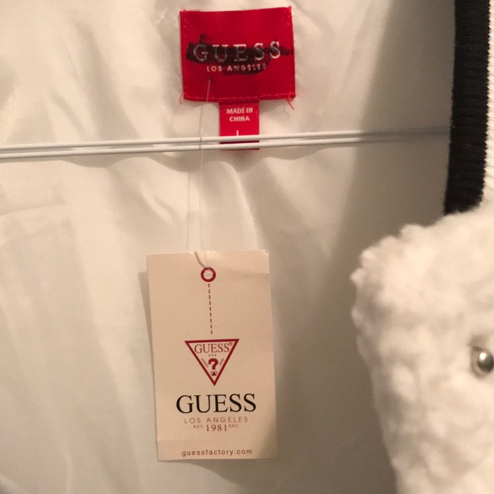 Guess jacket ๐๐๐๐ - Picture 7 of 9